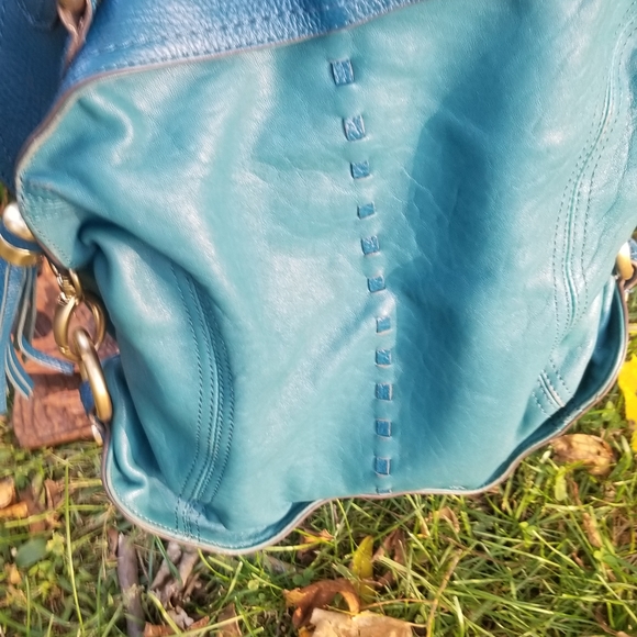 Turquoise leather handbag - Picture 1 of 5